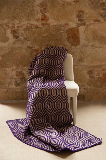 Amvyli Vintage Throw