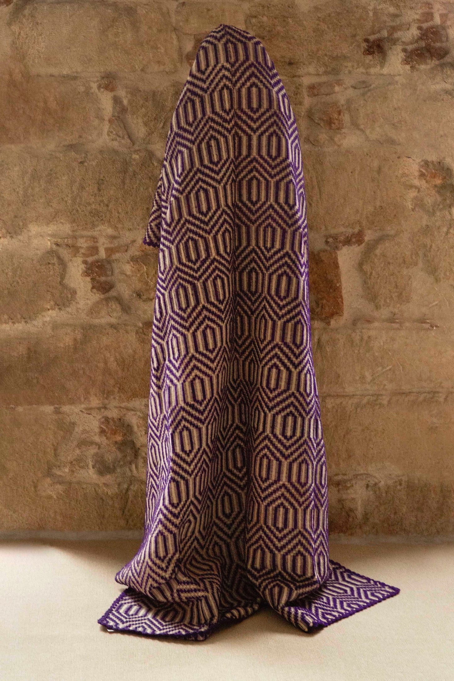 Amvyli Vintage Throw