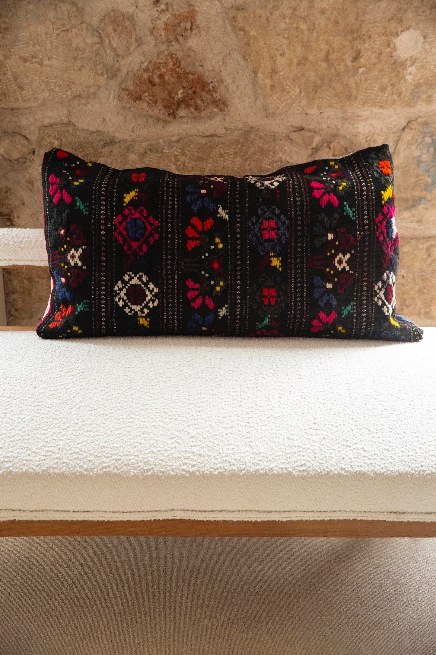 Anthístrato Vintage Pillow Cover