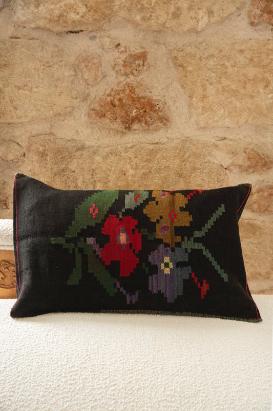 Anthos Vintage Pillow Cover