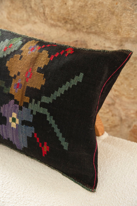 Anthos Vintage Pillow Cover