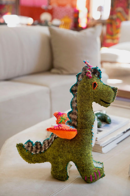 Elliott, the Flying Dragon