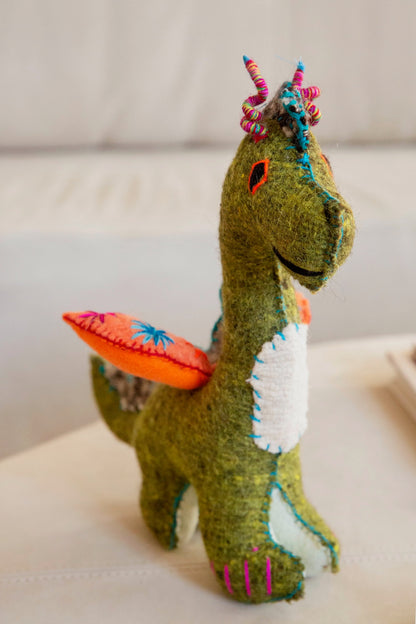 Elliott, the Flying Dragon