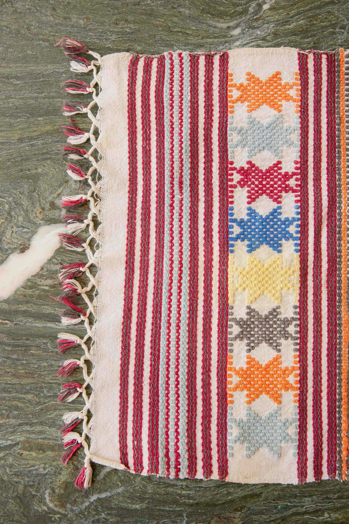 Galatá Vintage Table Runner
