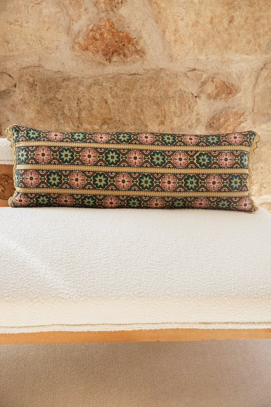 Oropedio Vintage Pillow