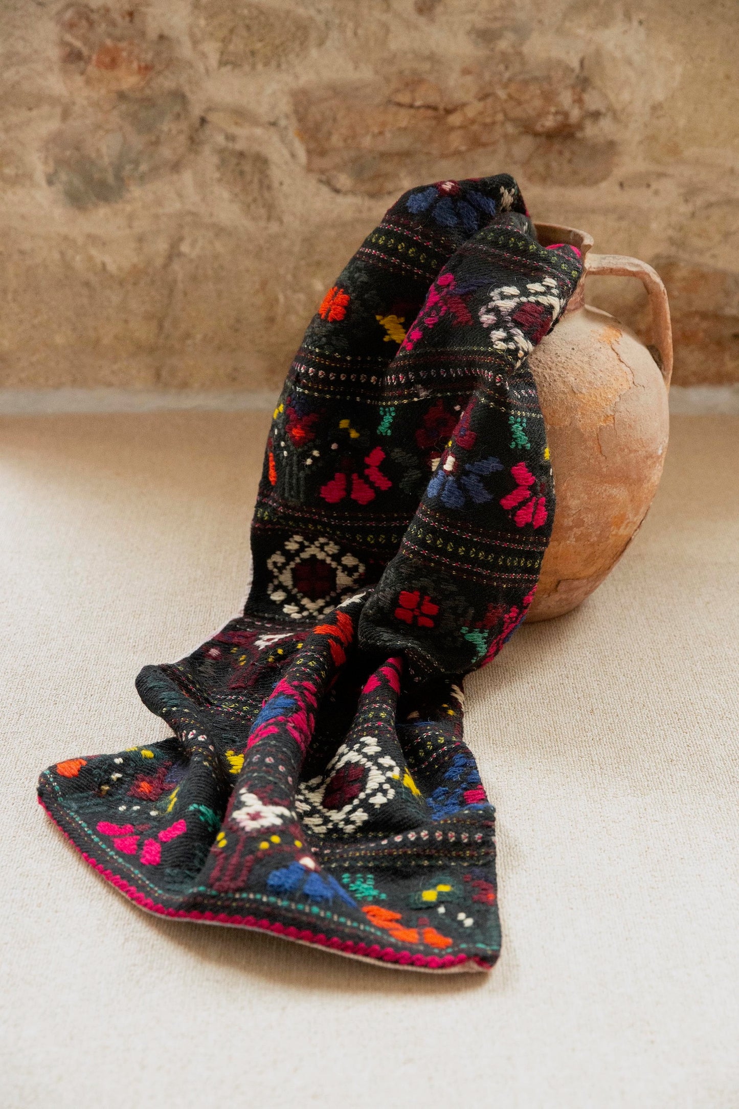 Polychroníon Vintage Textile