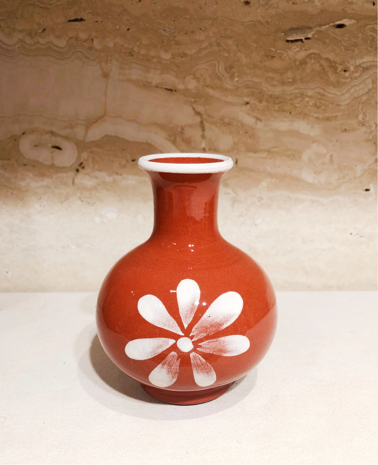 Anthologist Ceramic Bud Vase Red Clay, Psari