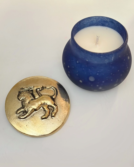 The Limited-Edition Anthologist Candle