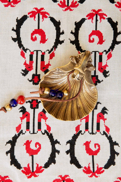 Symposio Vintage Table Runner