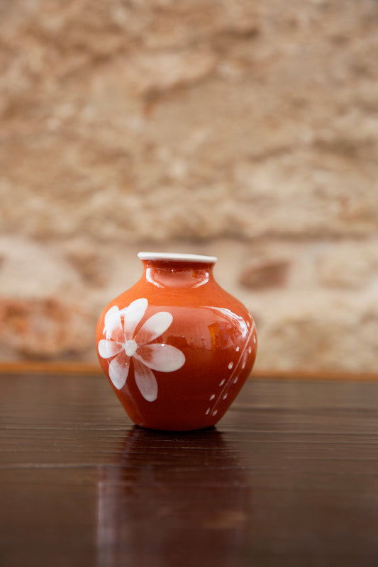 Anthologist Ceramic Bud Short Neck Vase Red Clay, Psari